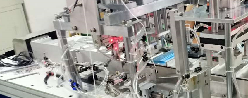 出口口罩机了，一拖一自动平面口罩生产线